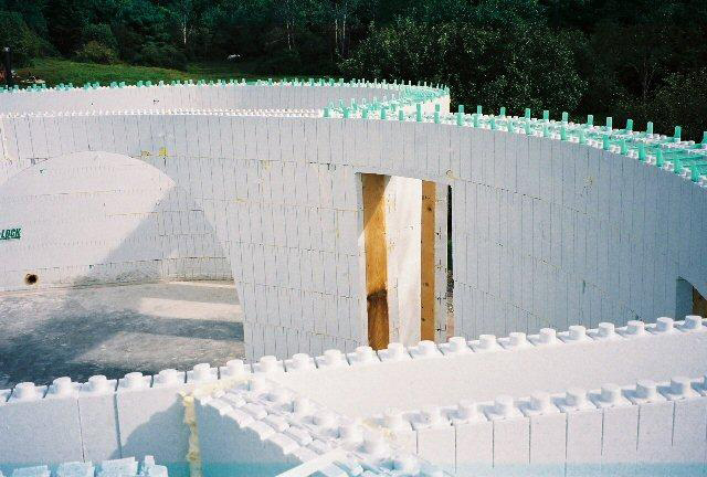 Top view of curved ICF walls